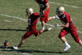 世界杯备战：西班牙集中演练高压反抢 卢布特吉表示“必须增加夺球欲望”