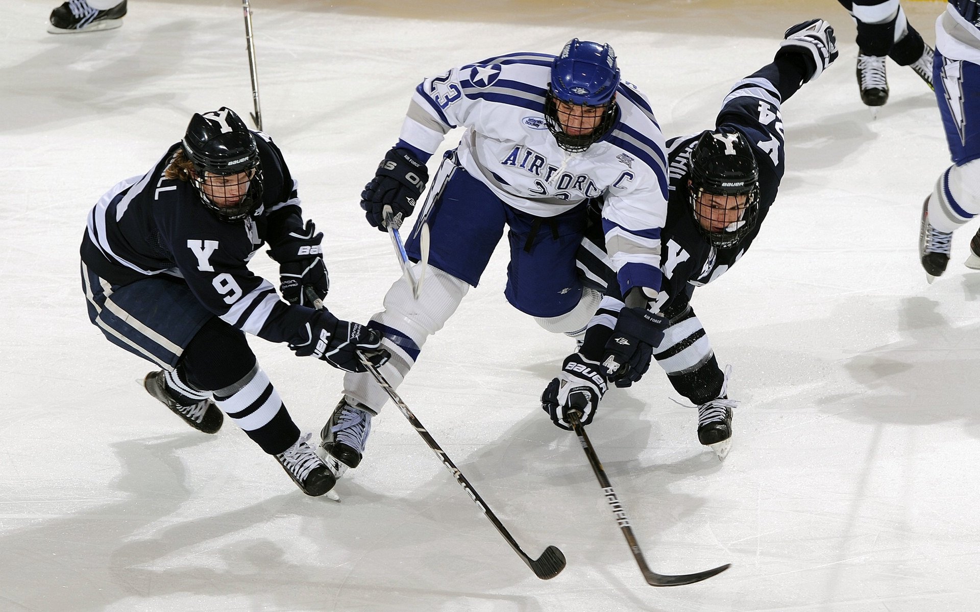 世界杯:扩军后亚洲区名额增至8.5 国足理论出线机会大增
